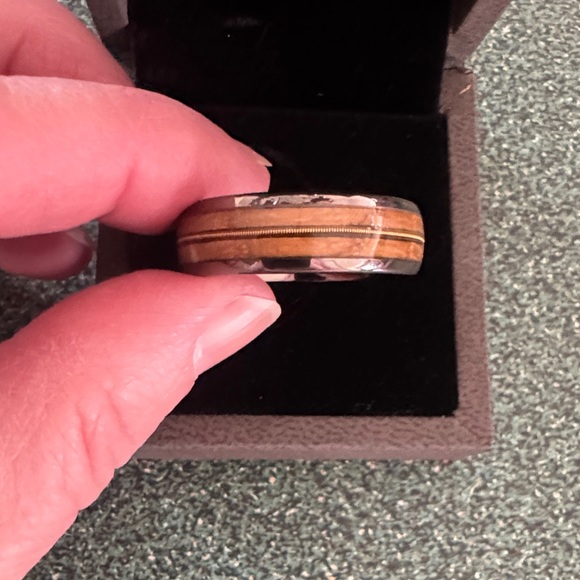 Men's Black and Brown Ring - Picture 3 of 5